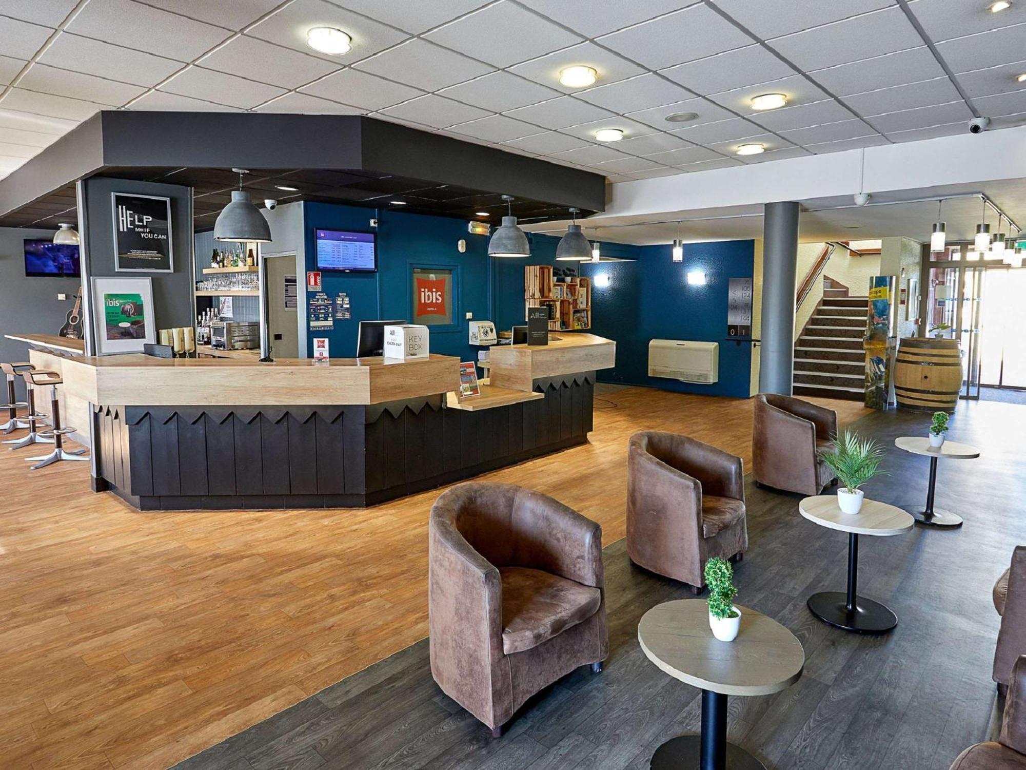 ホテル Ibis Auxerre Sud Venoy エクステリア 写真