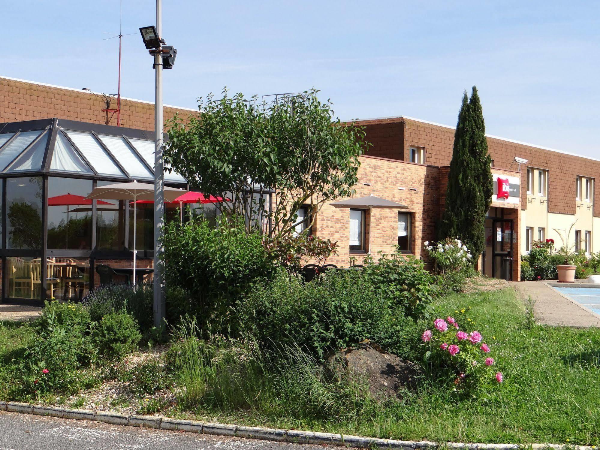 ホテル Ibis Auxerre Sud Venoy エクステリア 写真